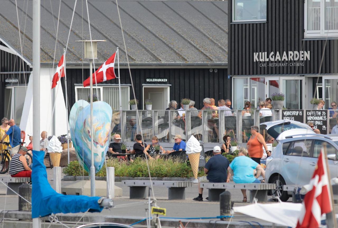 Vandkanten Hotel Logstor Bagian luar foto